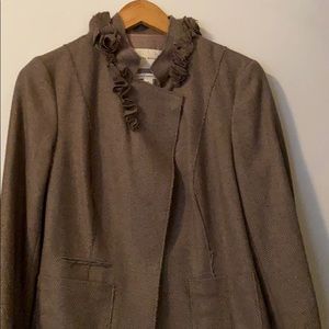 Banana Republic rose covered collar in tan/cream